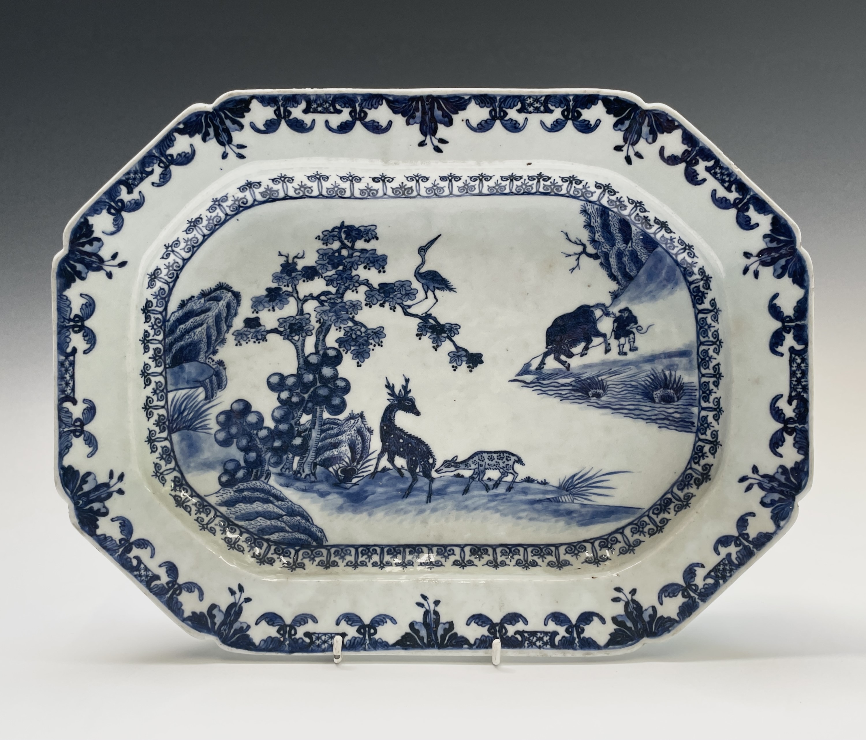 Lot 74 - A Chinese blue and white meat plate, Qianlong