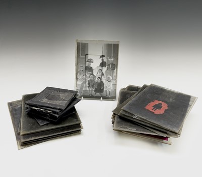 Lot 408 - A quantity of Edwardian glass photographic...