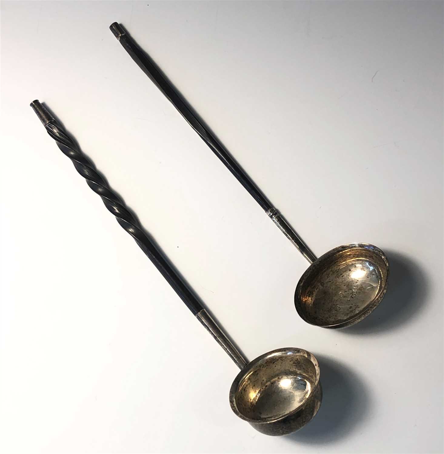 Lot 2004 - A George III toddy ladle