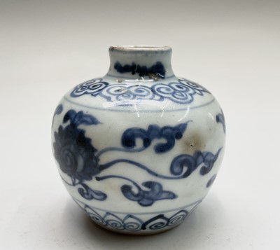Lot 61 - A Chinese blue and white porcelain water pot,...