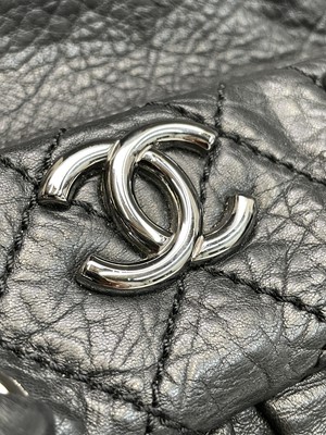 Lot 2830 - Chanel Boston handbag, manufactured 2008/2009...