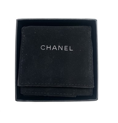 Lot 207 - Chanel brooch. Double C logo in silvertone...