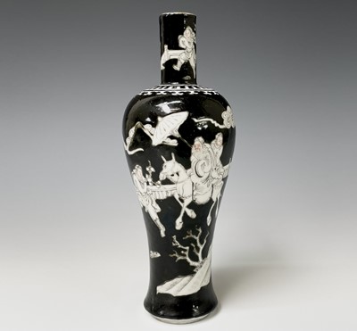 Lot 98 - A Chinese porcelain baluster vase, 19th...
