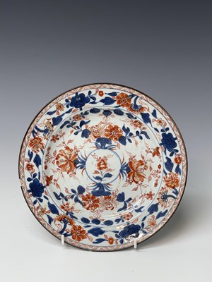 Lot 195 - Eight Chinese Imari porcelain plates, 18th...