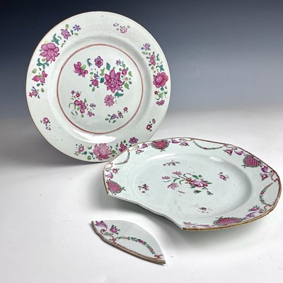 Lot 181 - Two Chinese famille rose porcelain plates,...