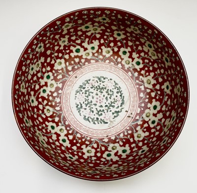 Lot 380 - A Japanese porcelain Arita bowl, early 20th...