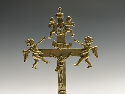 Lot 286 - A brass altar crucifix, cast with the figure...