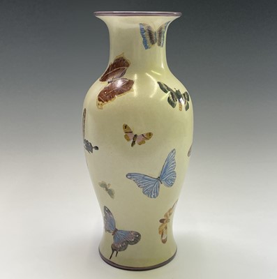 Lot 406 - A Japanese porcelain baluster vase, 20th...