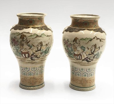 Lot 423 - A pair of Japanese Satsuma vases, Meiji Period,...