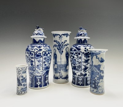 Lot 438 - A pair of Chinese porcelain blue and white...