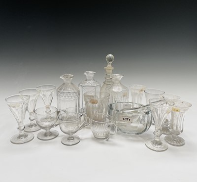 Lot 898 - A selection of Georgian and later glass to...