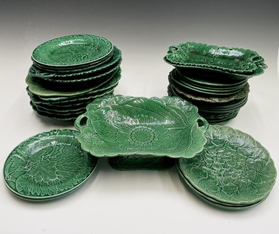 Lot 902 - A Victorian Wedgwood green sunflower moulded...