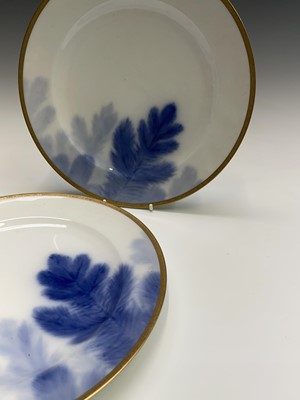 Lot 917 - A set of six Japanese Okura porcelain plates,...