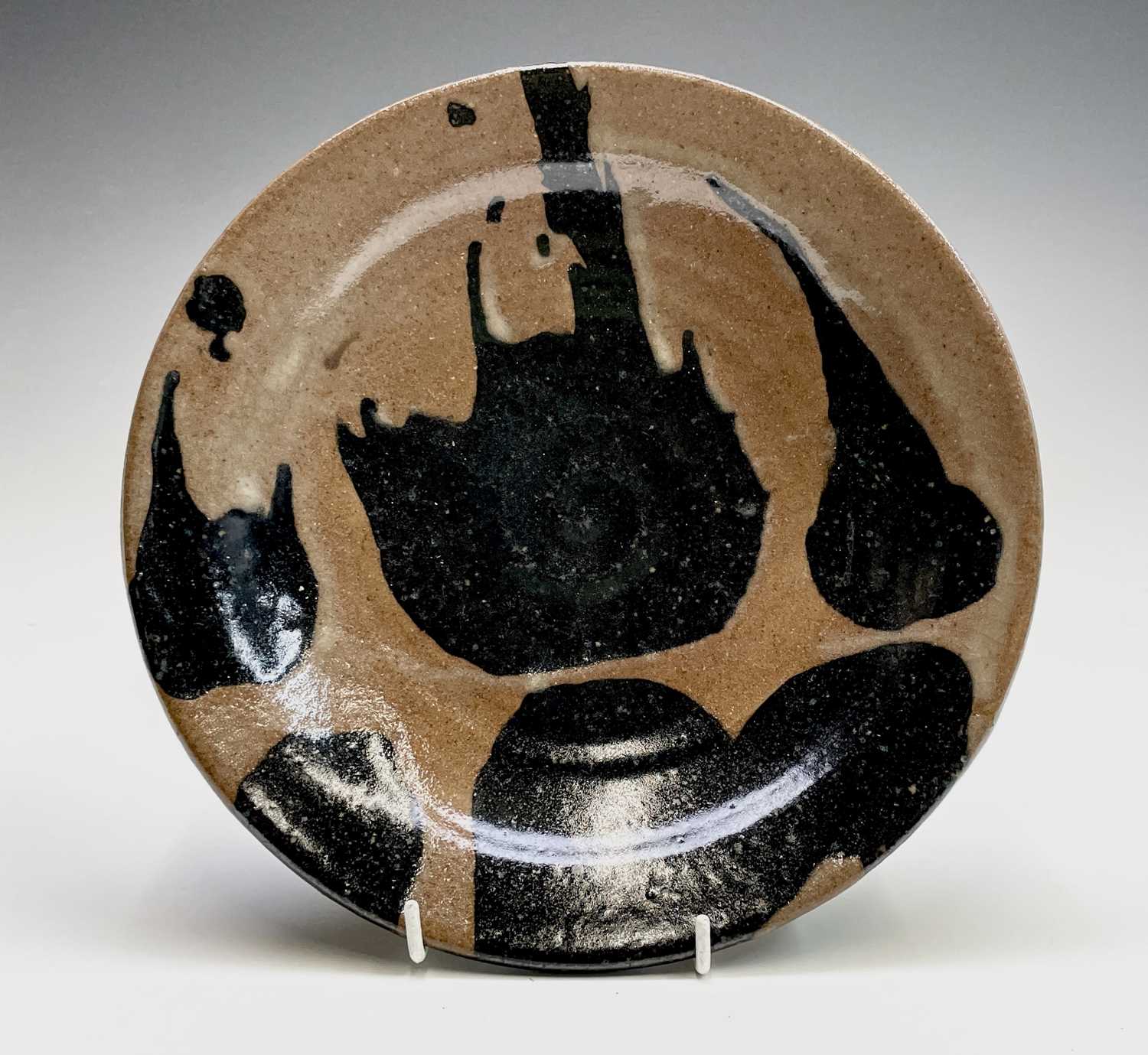 Lot 962 - A John Reeve (1929-2012, ex Longlands Pottery,...