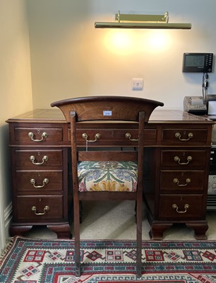 Lot 3117 - An Edwardian mahogany twin pedestal writing...