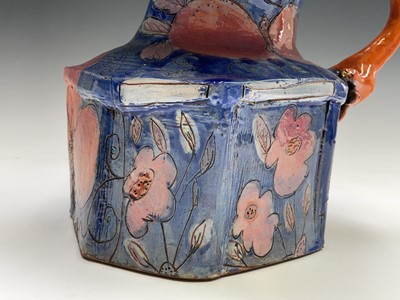 Lot 943 - Linda Styles, a contemporary studio pottery...