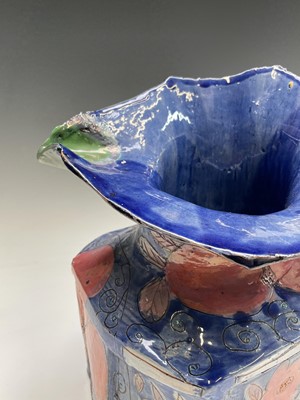 Lot 943 - Linda Styles, a contemporary studio pottery...