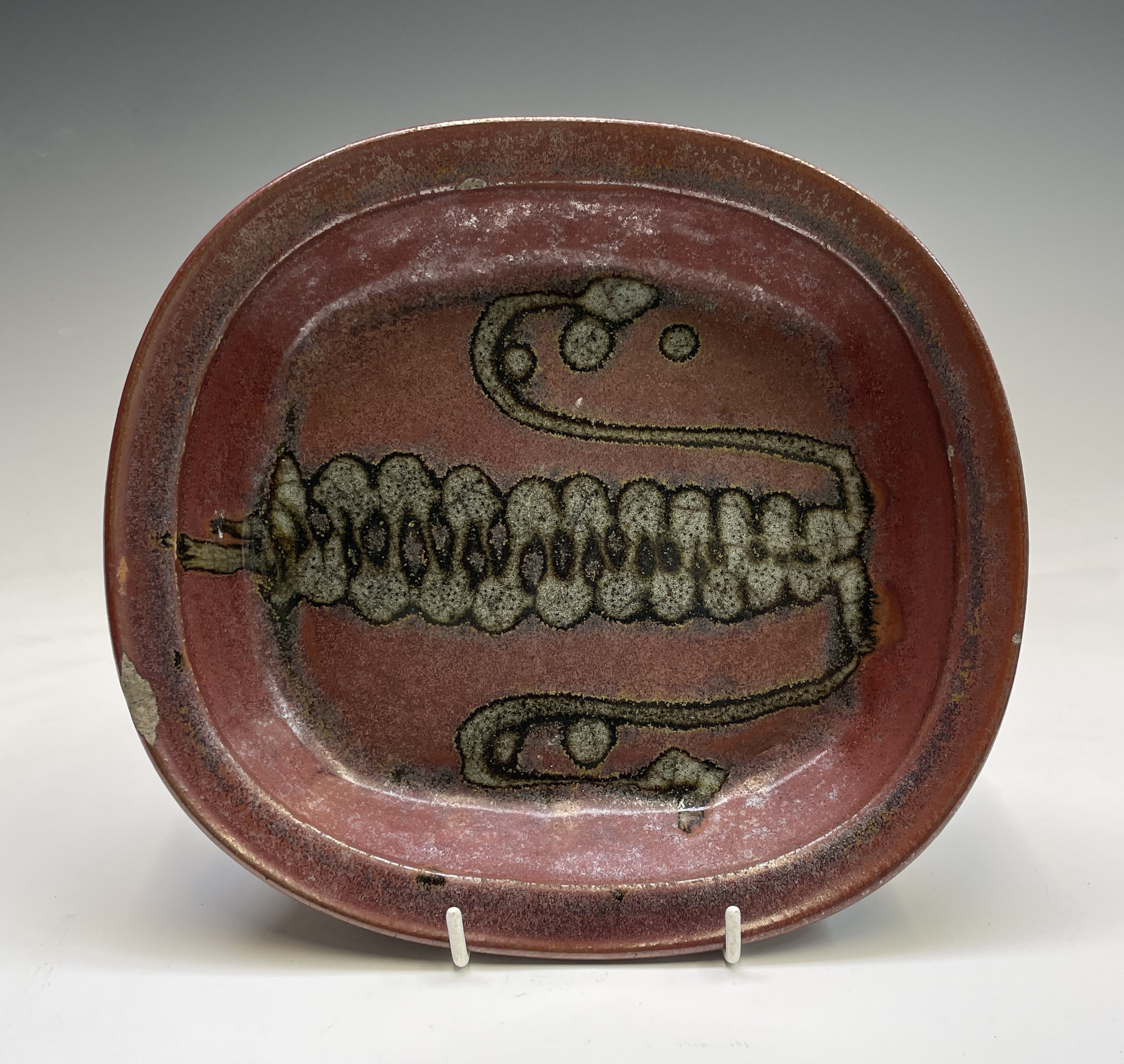 Lot 966 - Ray FINCH (1914-2012) Winchcombe Pottery