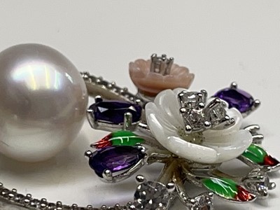 Pair of Jardin earrings with South Sea pearls,...