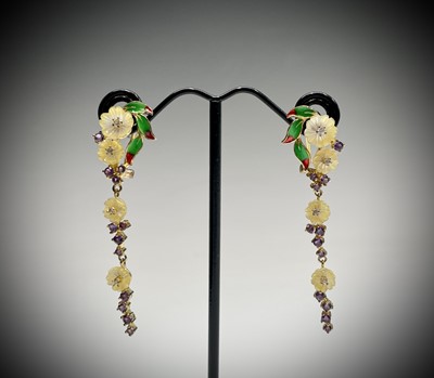 Lot 243 - A pair of pendulous earrings with enamelled...