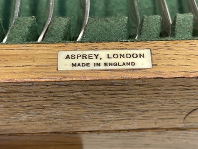 Lot 104 - An Aspreys, Bond Street epns oak canteen for...