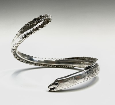 Lot 268 - A heavy naturalistic .999 pure silver 'Eel'...