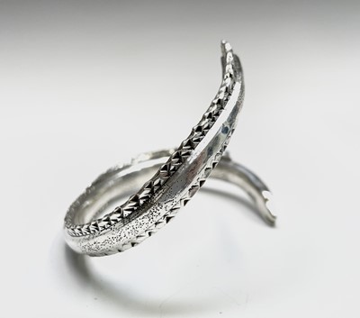 Lot 268 - A heavy naturalistic .999 pure silver 'Eel'...