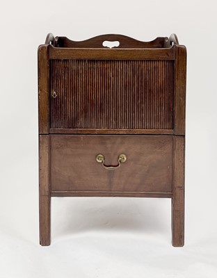 Lot 3213 - A George III mahogany tray top commode, with...