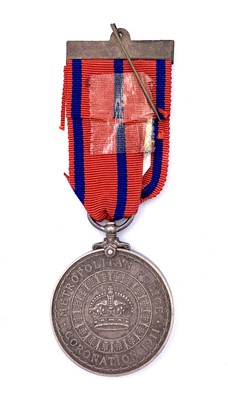 Lot 130 - Metropolitan Police 1911 Medal. A silver 1911...