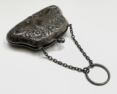 Lot 64 - An Edwardian silver Art Nouveau purse...
