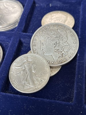 Lot 54 - U.S.A. Silver Coins. Dollars x 7 - 1879, 1886,...