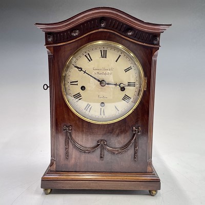 Lot 2906 - An Edwardian mahogany bracket clock, in the...