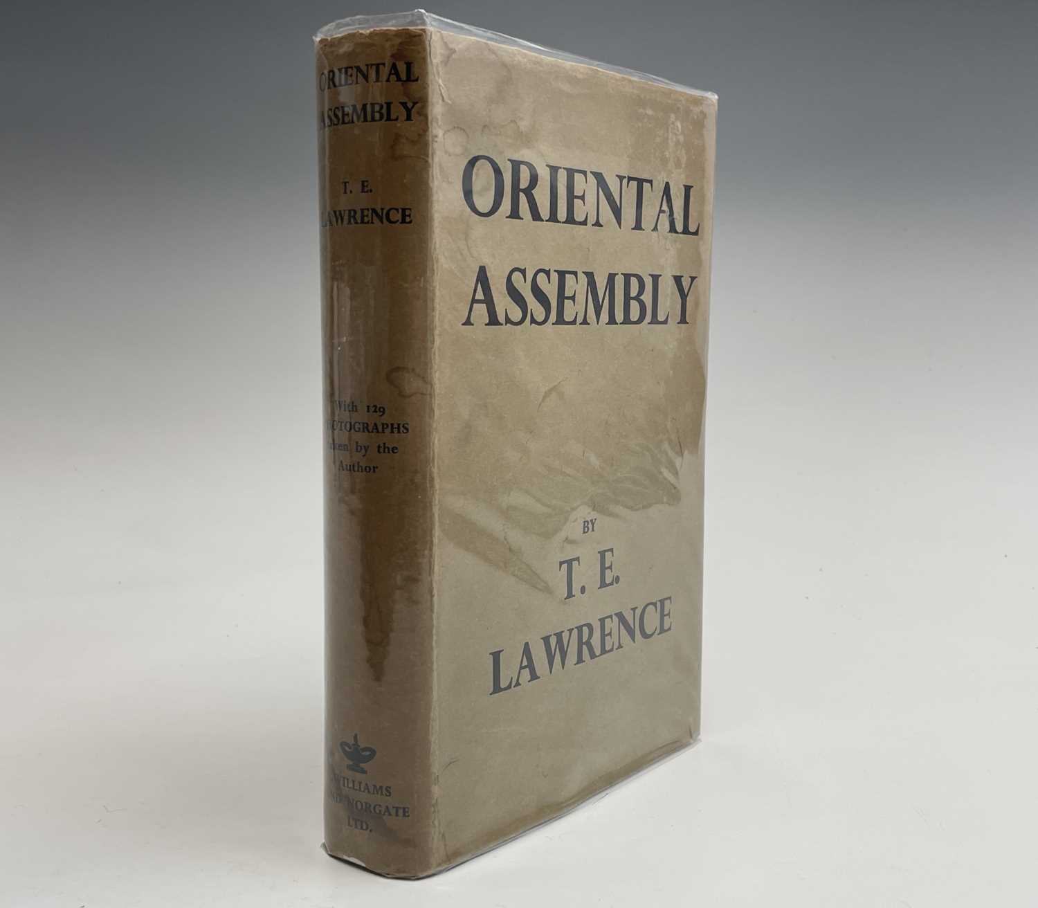 Lot 627 - T. E. LAWRENCE - 'Seven Pillars Of Wisdom: A