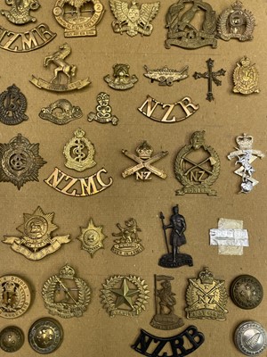 Lot 186 - New Zealand Regiments. A display card...