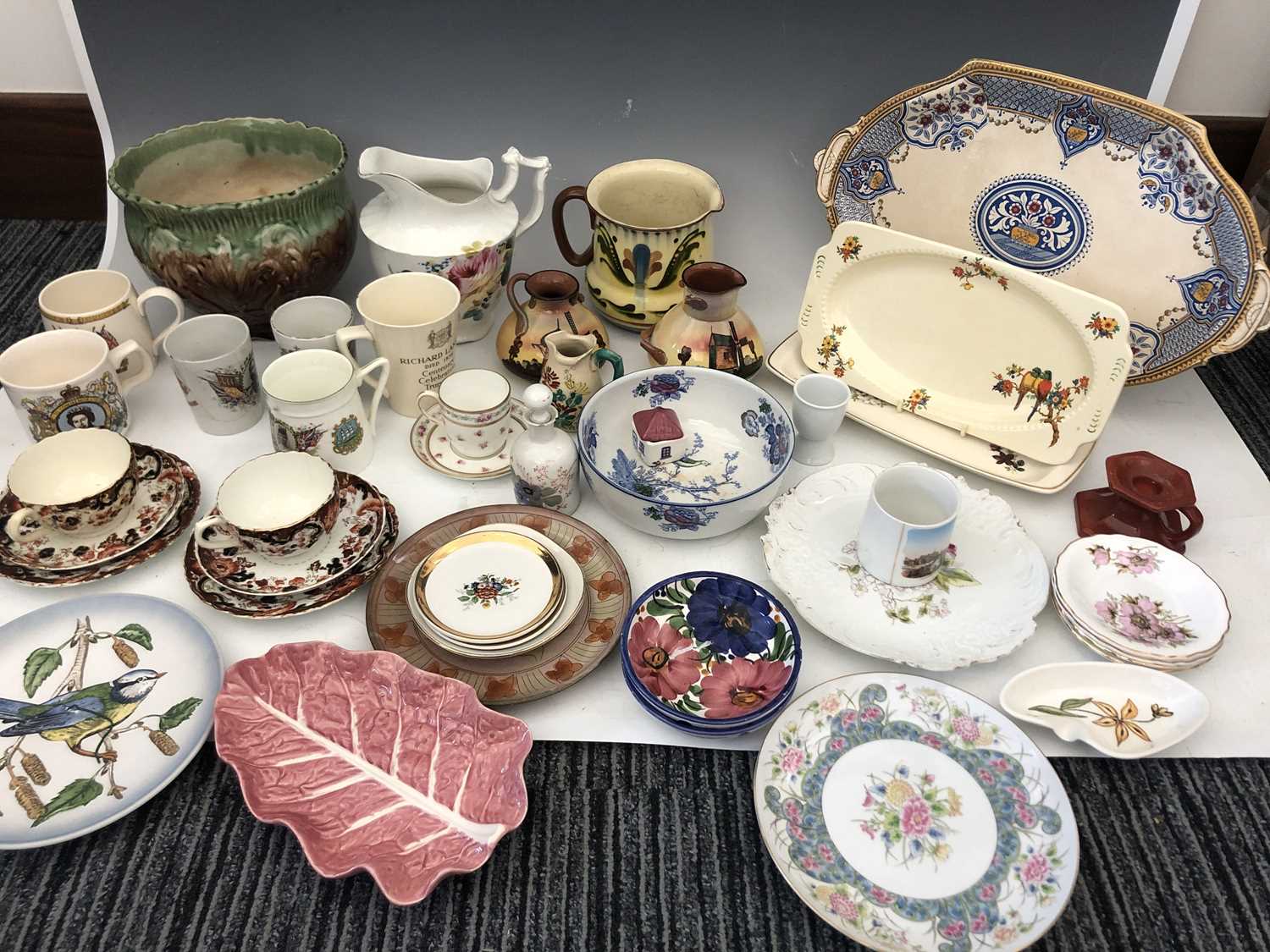 Lot 177 - Miscellaneous Ceramics And Porcelain, Etc.