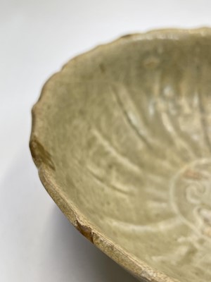 Lot 7 - A Chinese Longquan celadon bowl, Ming Dynasty,...