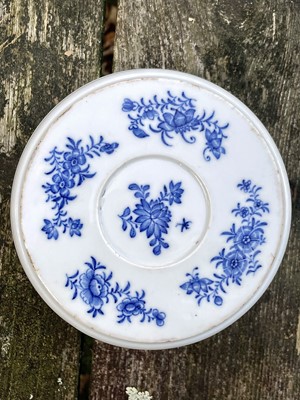 Lot 22 - A Chinese blue and white porcelain jar and...