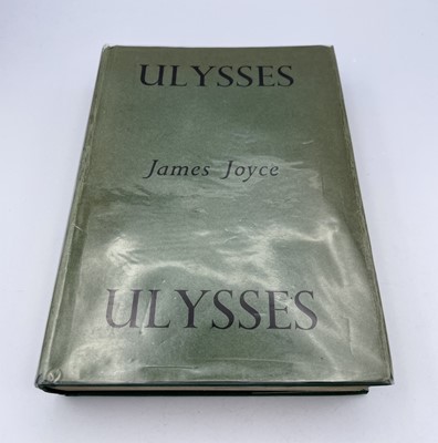 Lot 235 - JAMES JOYCE. 'Ulysses.' Original cloth,...