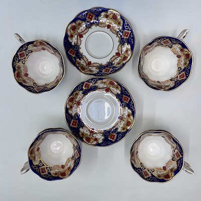 Lot 836 - A Royal Albert 'Heirloom' pattern tea set...