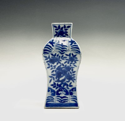 Lot 128 - A Chinese blue and white porcelain vase,...