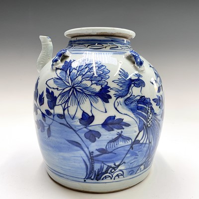 Lot 108 - A Chinese blue and white wine pot, Qing...