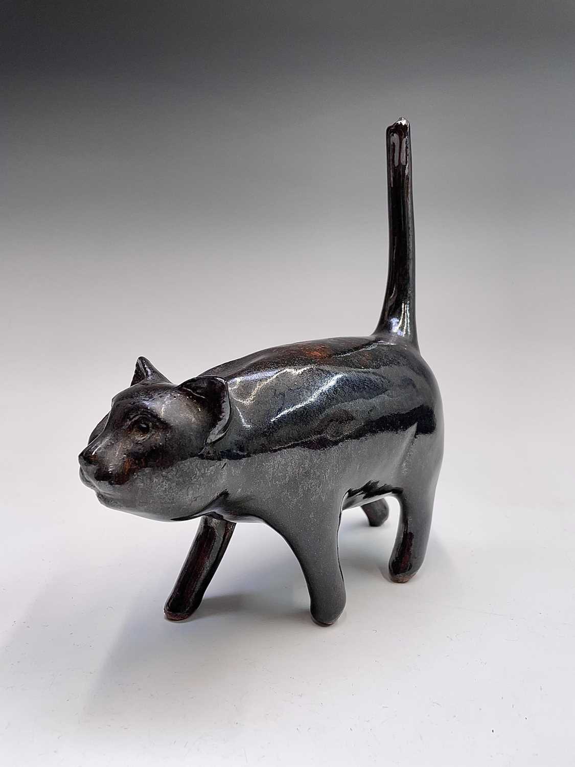 Lot 890 - An Alan Brough studio pottery sculpture of a