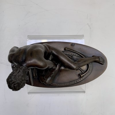 Lot 27 - A grand tour bronze figure of the dying Gaul,...