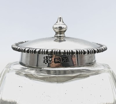 Lot 135 - A silver inkstand by Barker Brothers (Herbert...