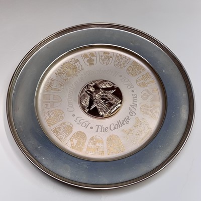 Lot 73 - A silver and silver gilt Silver Jubilee...