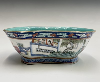 Lot 27 - A Chinese famille rose porcelain bowl, 19th...