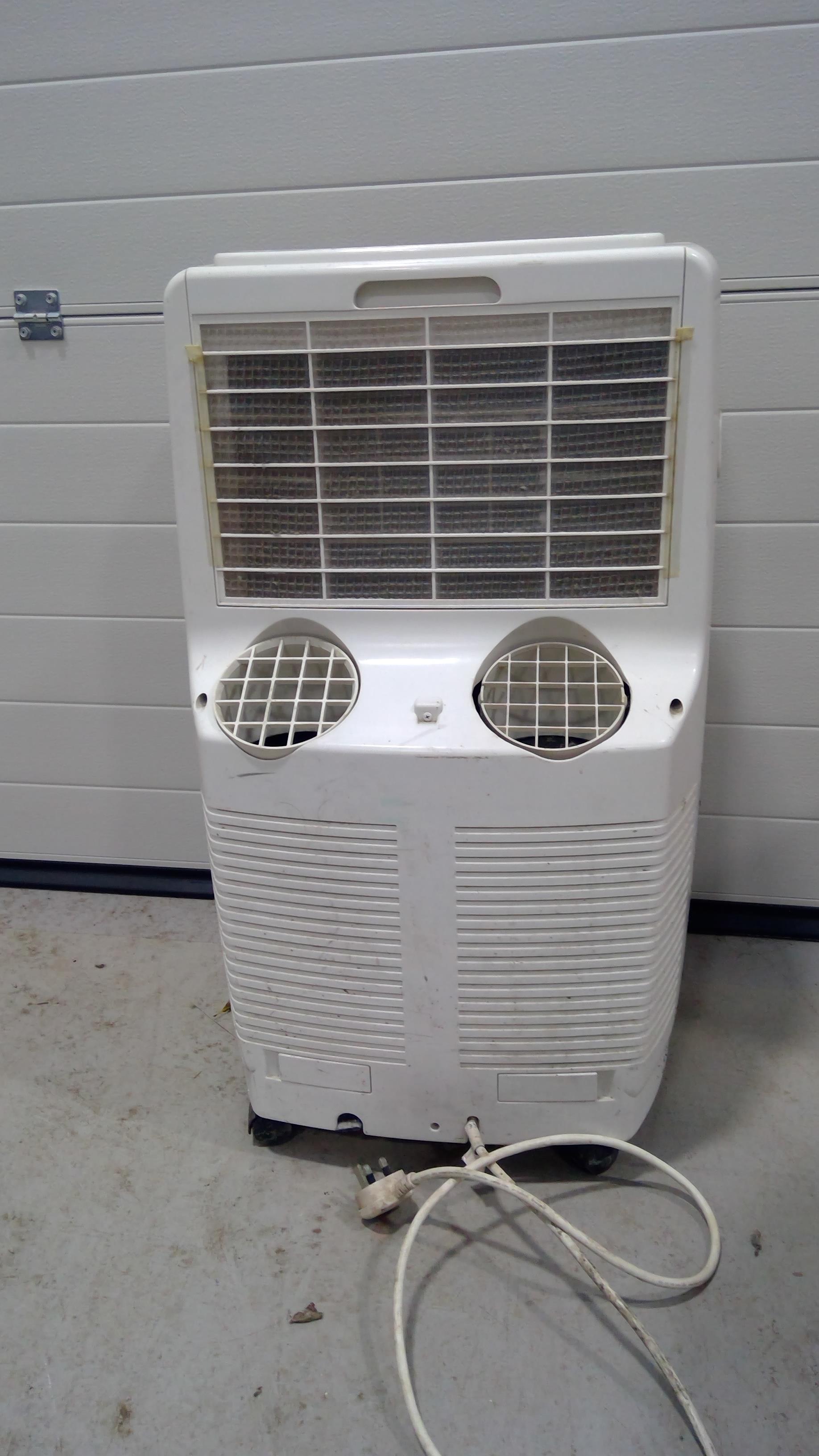 Lot 193 A HOMEBASE Portable Air Conditioner Height