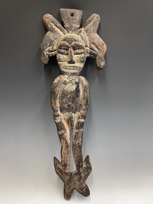 Lot 199 - A late 19th century wall-mounted Sepik River...