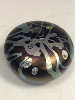 Lot 40 - A Peter St Claire art glass paperweight signed...