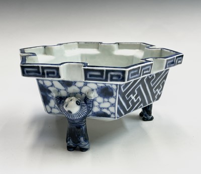 Lot 249 - A Japanese blue and white bowl, Meiji Period,...